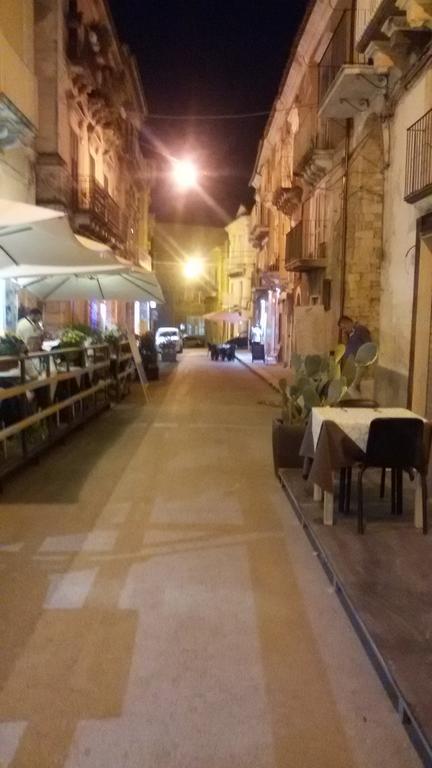 L'Arco Di Coffa Hotel Ragusa Zewnętrze zdjęcie
